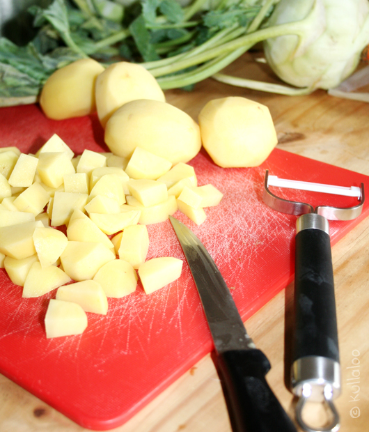 Babybrei selber machen - Kartoffeln schälen