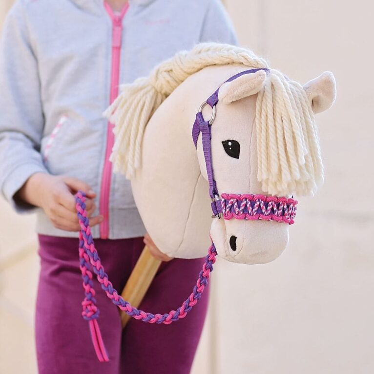 Hobby Horse Führstrick selber machen: rundgeflochtener Führstrick